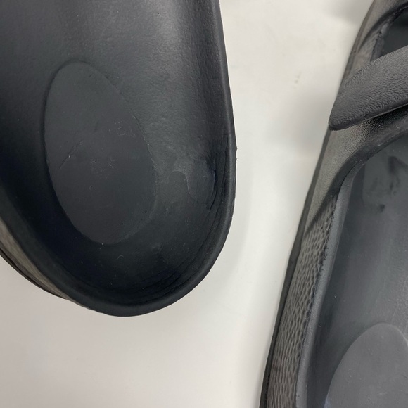 Women’s Black Double Strap Sandals Size 8 - Picture 13 of 14